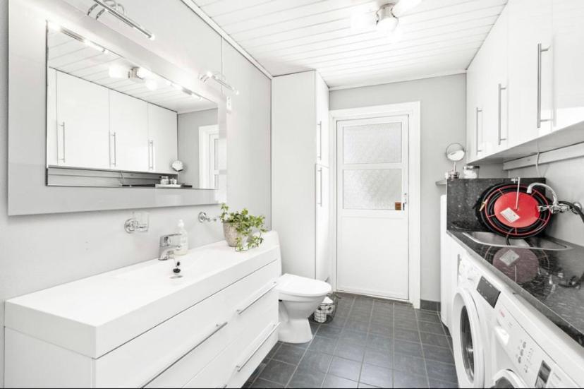 Sjarmerende Familievennlig Hus Med 2 Soverom クリスティアンサン エクステリア 写真